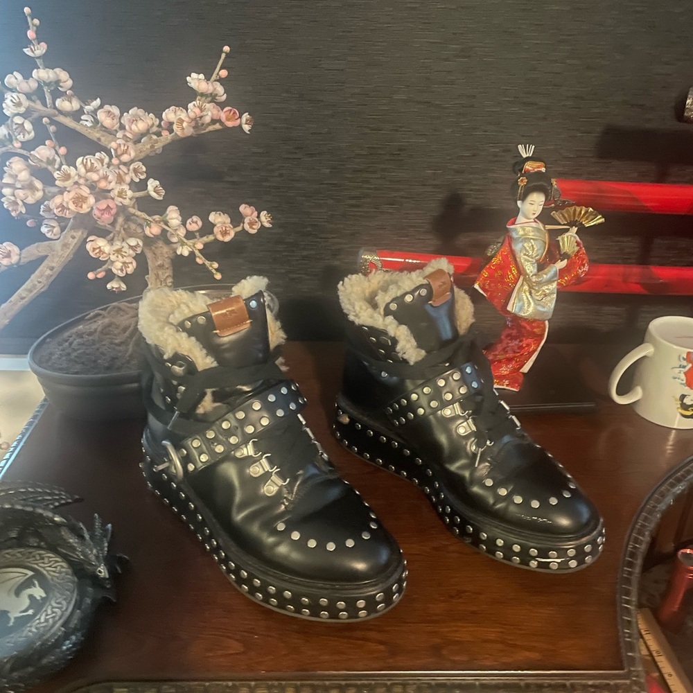 Coach Runway Urban Hiker Black Studded Shiny Leather Shearling Buckle Boots